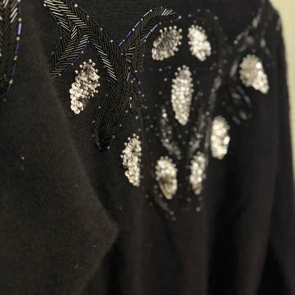 Elegant Black Sweater with Embellished Design - Picture 4 of 5